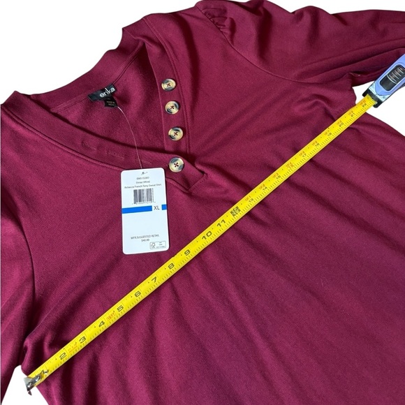NWT Erika Women's Burgundy Button-Accent Blouse - Picture 8 of 9